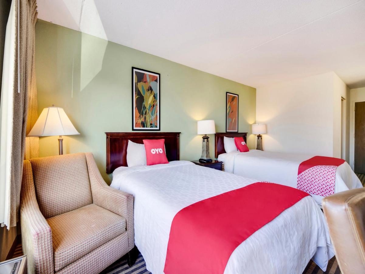 Oyo Hotel East Hanover Nj-10 Exterior photo