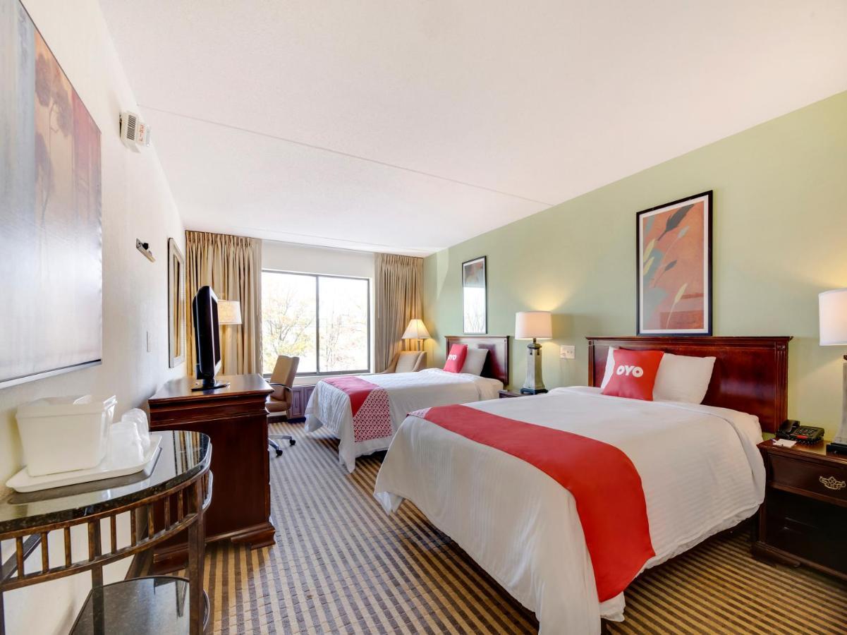 Oyo Hotel East Hanover Nj-10 Exterior photo