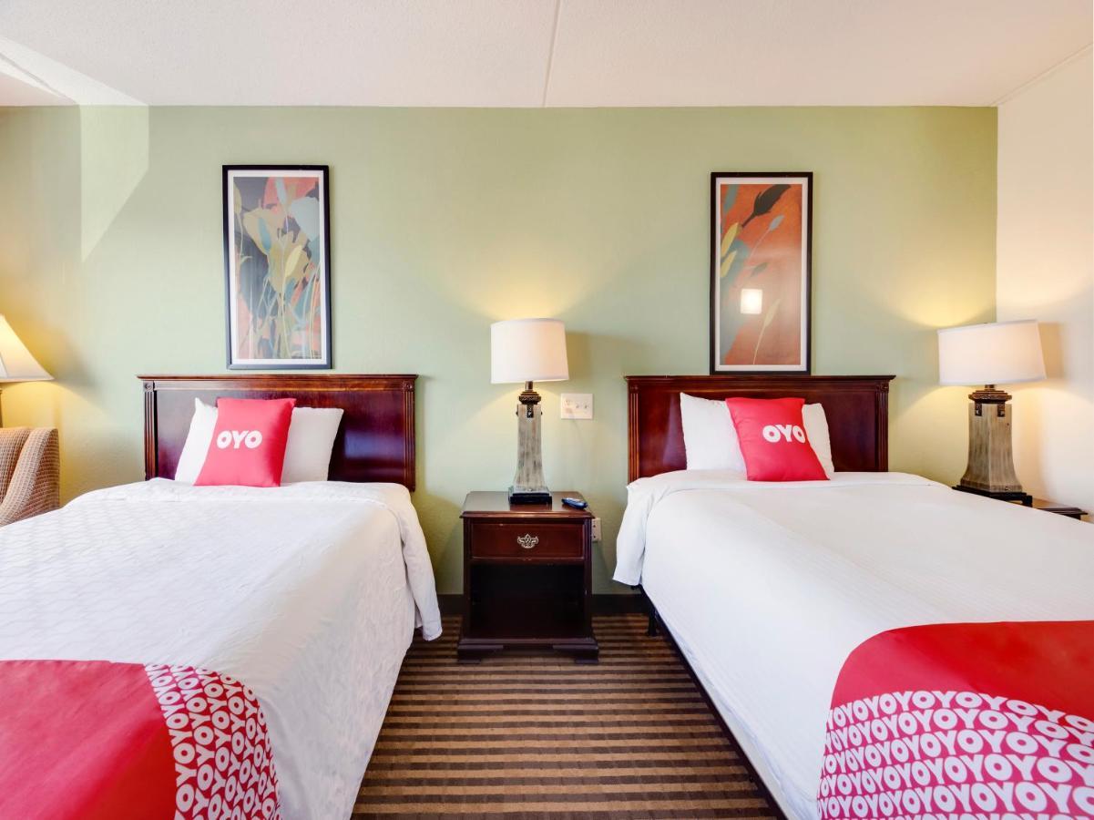 Oyo Hotel East Hanover Nj-10 Exterior photo